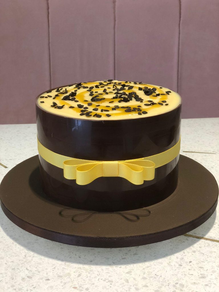 Bolo 15 cm chocolate com mracujá